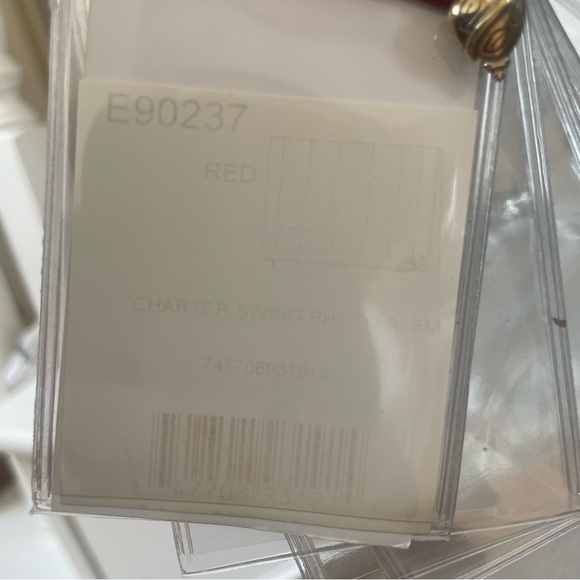 |Brighton|🍒Free🍒 Picture Holder in Lipstick Red Leather Croc with Purse Purchase - Picture 8 of 9